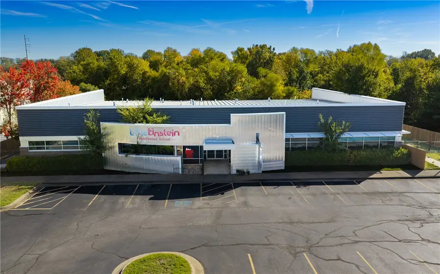 1110 SE Evergreen Street, Bentonville, AR 72712 - #3