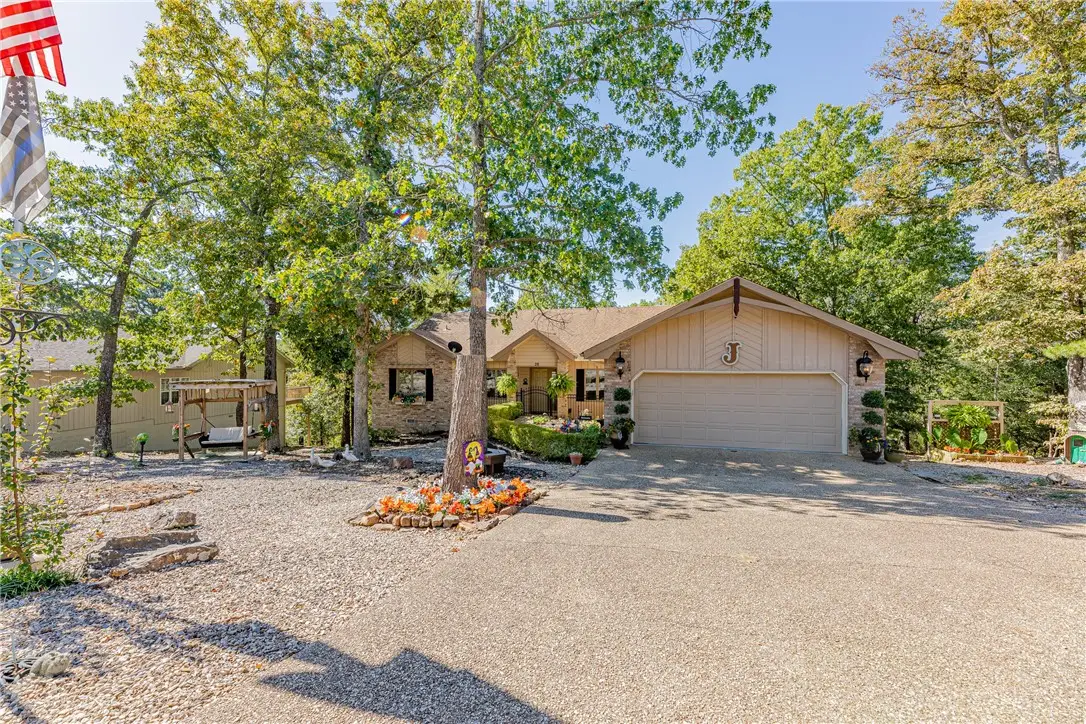 28 Cambria Drive, Bella Vista, AR 72715 - #1