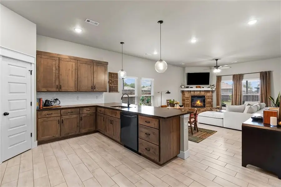 525 Jackson Lane, Pea Ridge, AR 72751 - #2
