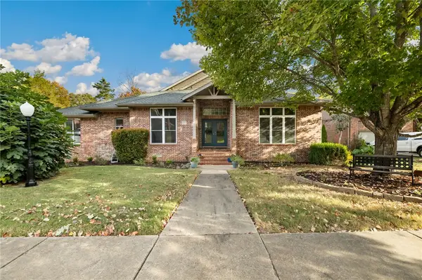 3234 E Idlewood Way, Fayetteville, AR 72703