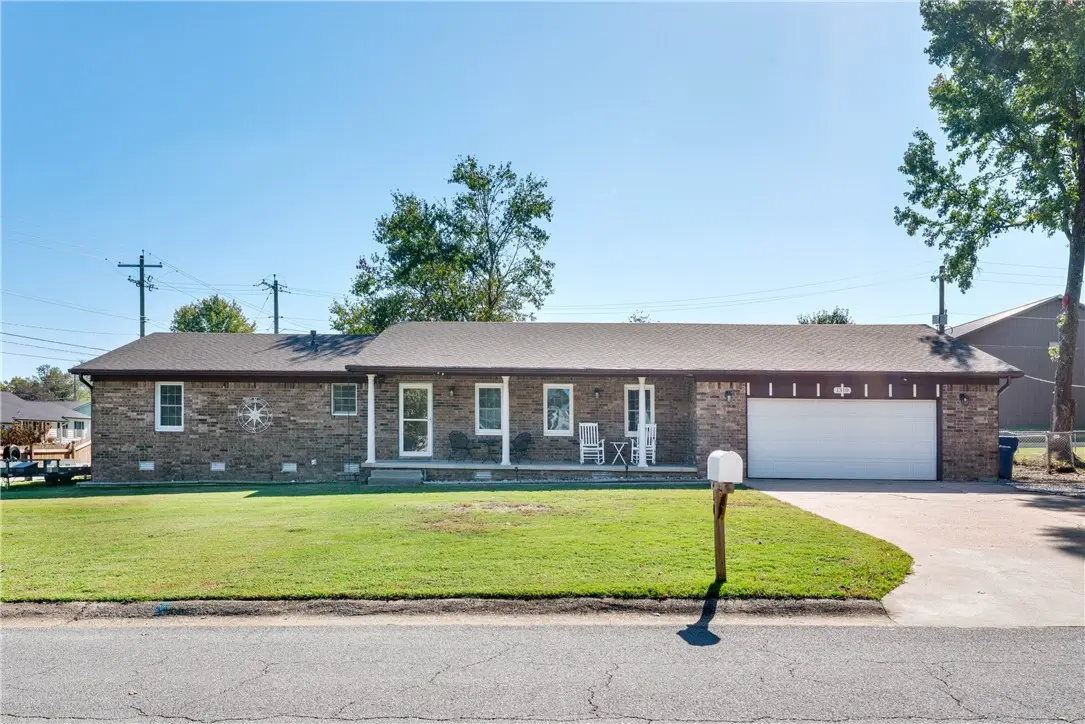 1310 W Twin Springs Street, Siloam Springs, AR 72761 - #1