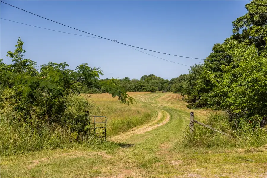 10022 W Devils Den Road, Winslow, AR 72959 - #3