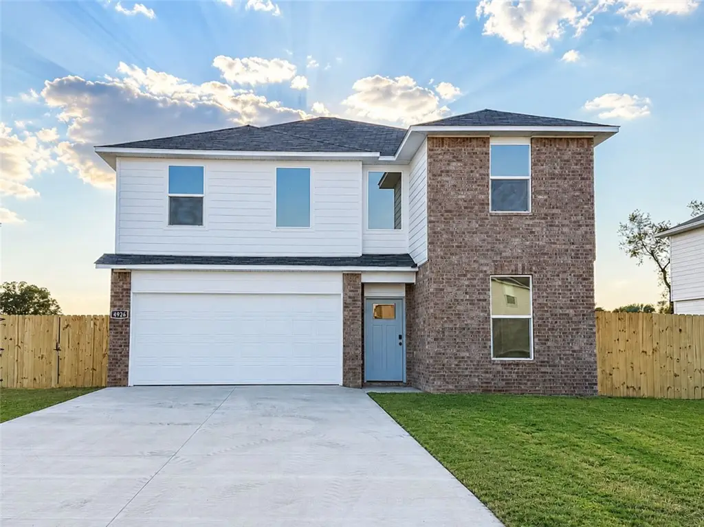 1383 Briar Avenue, Springdale, AR 72762 - #1