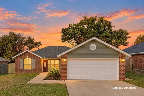1173 S Pepper Tree Lane, Fayetteville, AR 72704