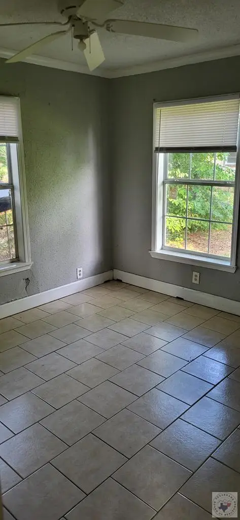 7 Meade Place, Hooks, TX 75561 - Image #3