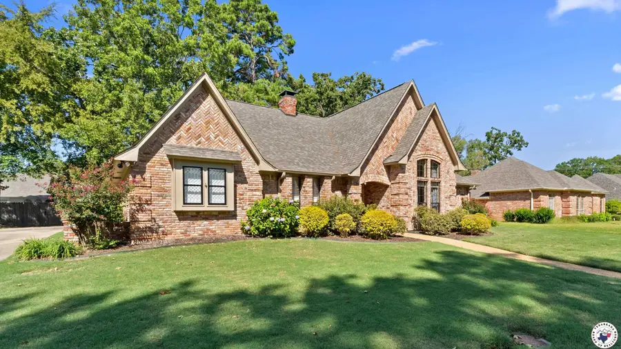 6005 Stoneridge Drive, Texarkana, TX 75503 - Image #2