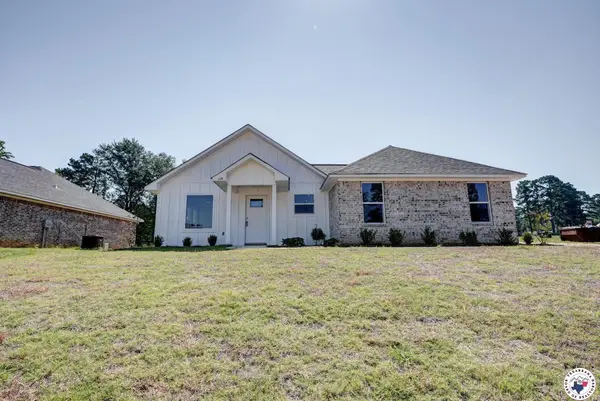 119 Village Place, Wake Village, TX 75501