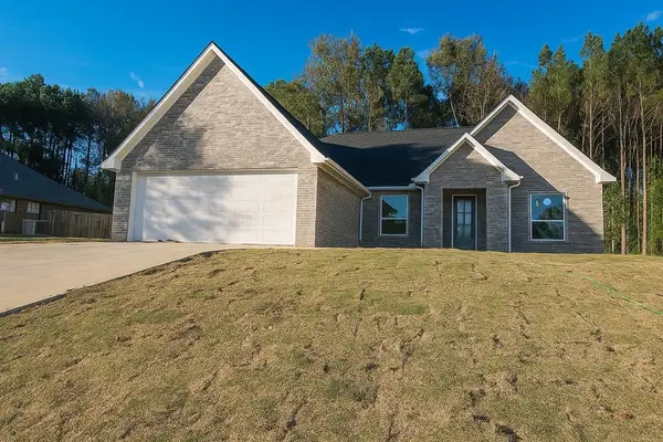 801 Willow Oak Drive, Atlanta, TX 75551