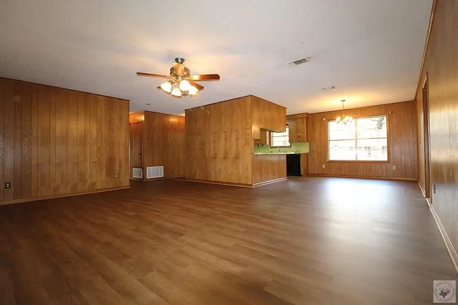 6 Vernon, Hooks, TX 75561 - Image #3