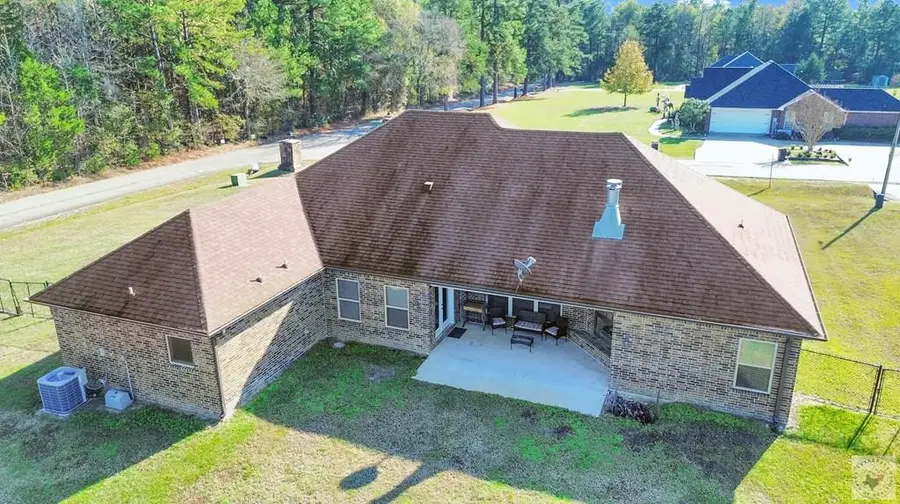 1291 Beaver Lake Dr, Texarkana, TX 75501 - Image #2