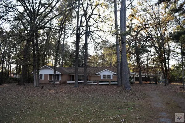 6103 Pleasant Grove Rd, Texarkana, TX 75503