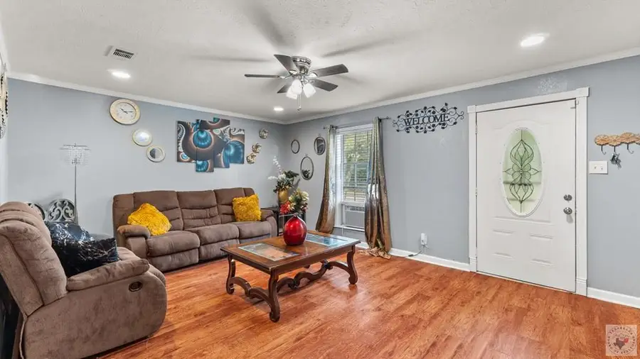 203 Madison Dr, Texarkana, TX 75501 - Image #3