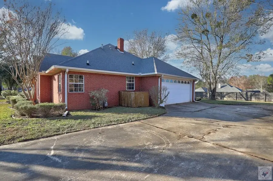 313 Rock Ridge Circle, Texarkana, AR 71854 - Image #2