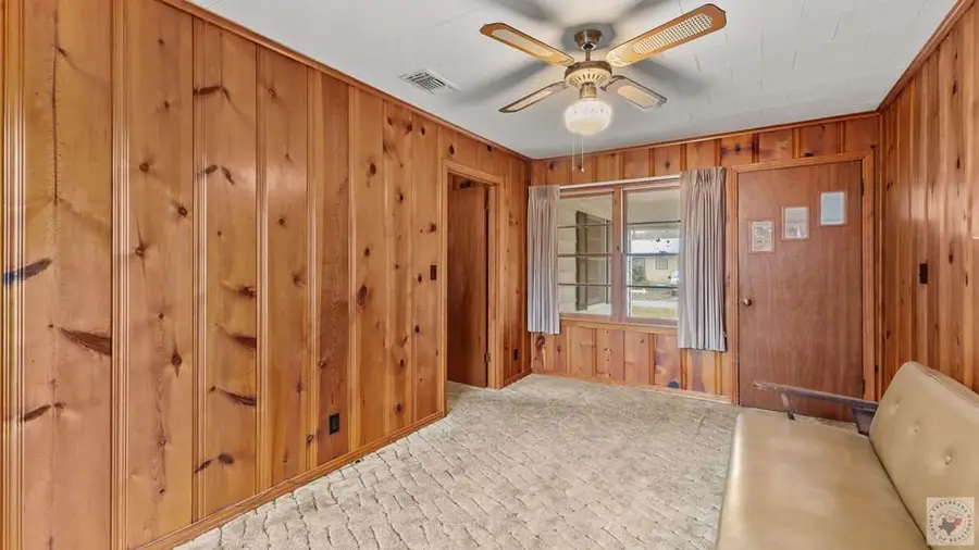 614 Cedar St, Maud, TX 75567 - Image #3