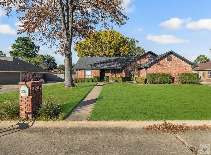 3208 Williamsburg Ln., Texarkana, TX 75503 - Image #2