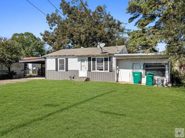 302 W Runnels, New Boston, TX 75570