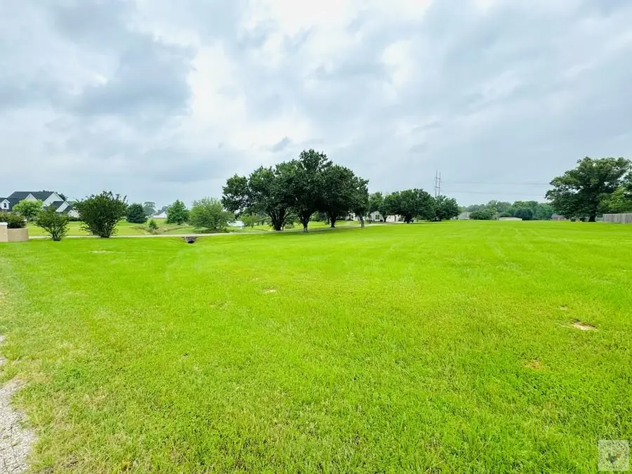 8205 Coyote Trail, Texarkana, TX 75503 - Image #2