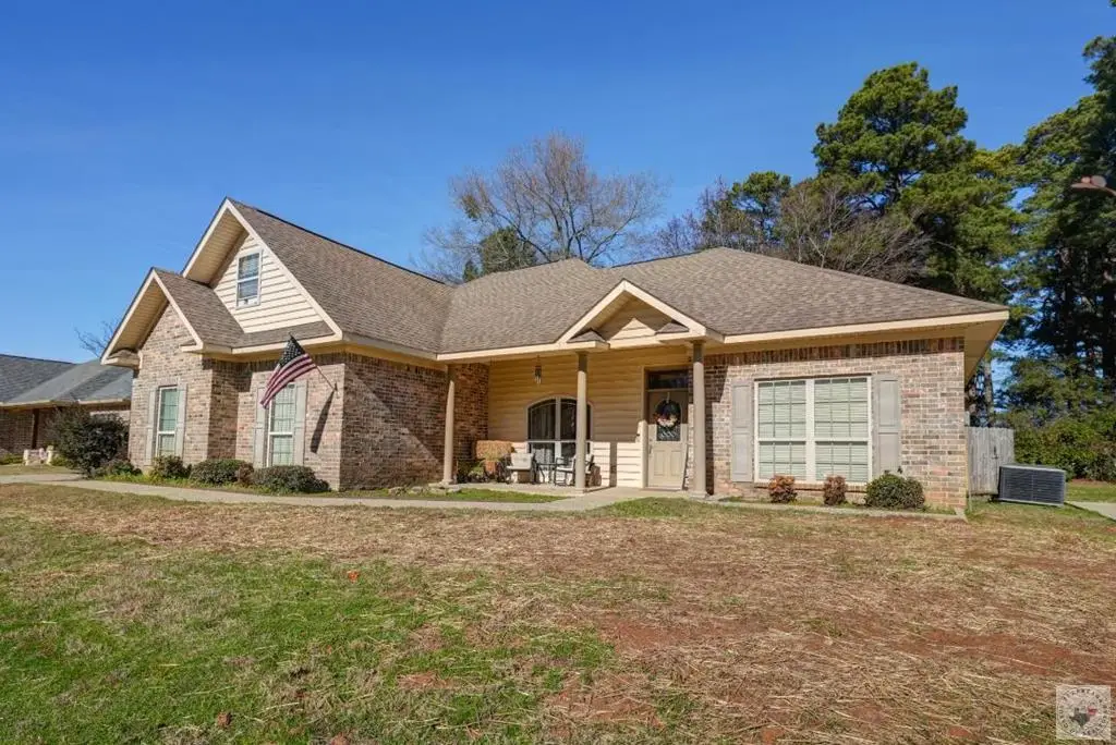 6910 Woodmere Ct., Texarkana, TX 75503 - Image #1