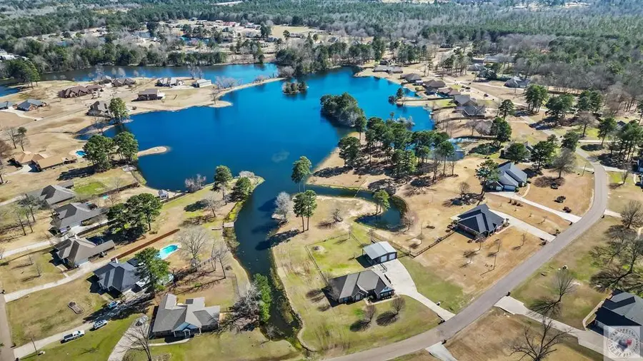 437 Beaver Lake Dr, Texarkana, TX 75501 - Image #3