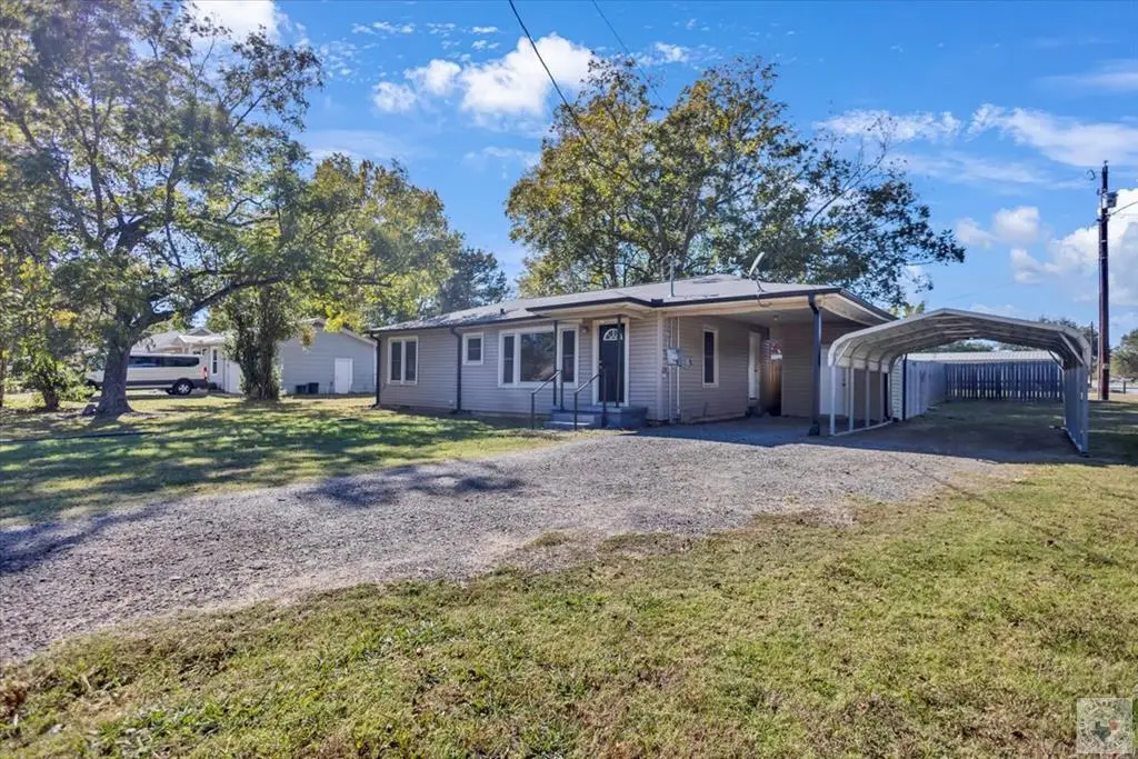 199 North Oak St, Roanoke, TX  - Image #1