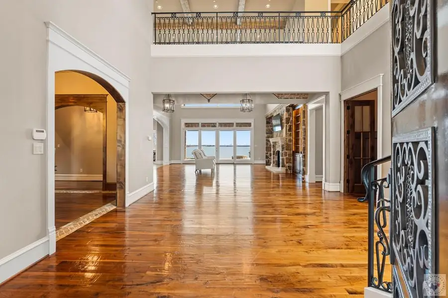 6609 Autumn Mist Cv, Pilot Point Aubrey, TX  - #2