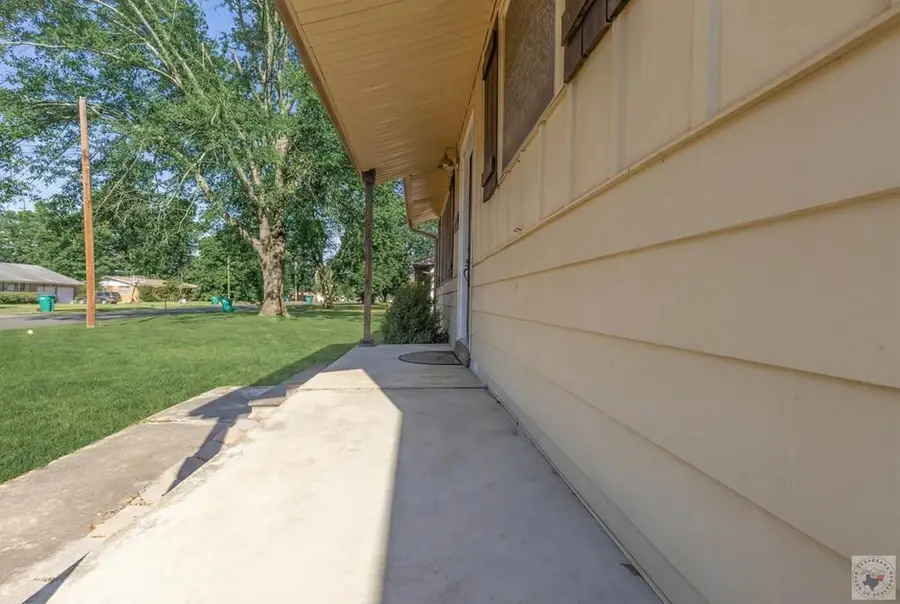 108 Hall, New Boston, TX 75570 - Image #3