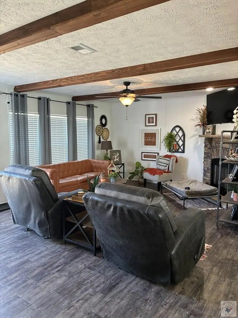 55 Barkman Bend Rd, Hooks, TX 75561 - Image #3