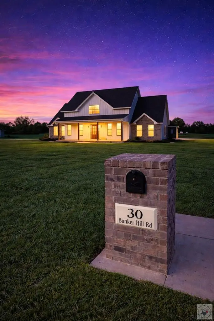 30 Bunker Hill, Hooks, TX 75561 - Image #2