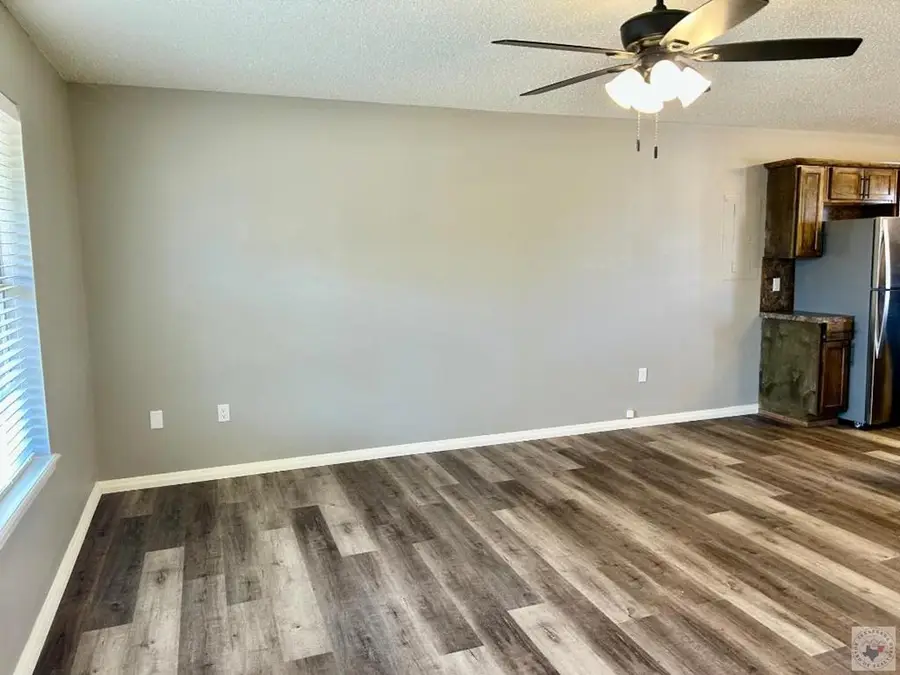 300 Northcutt St, Linden, TX 75563 - #3