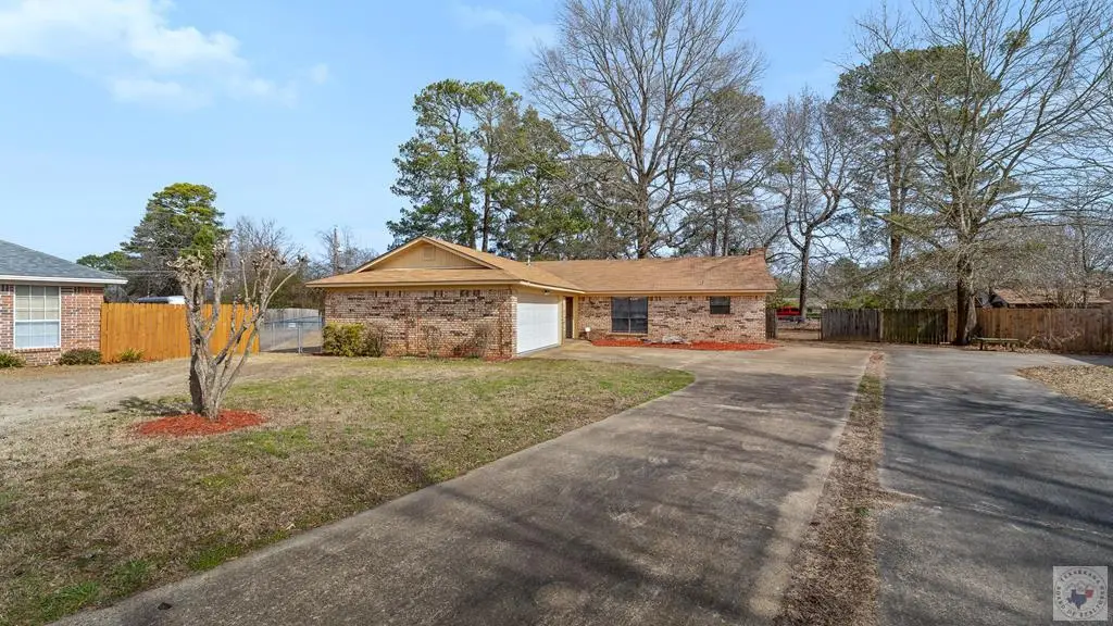 8 Kay Circle, Nash, TX 75569 - Image #1