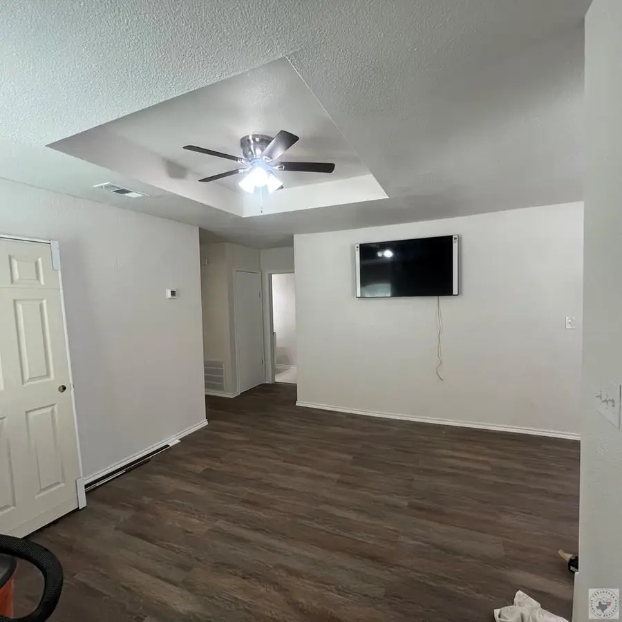 761 Macarthur, Wake Village, TX 75501 - Image #3