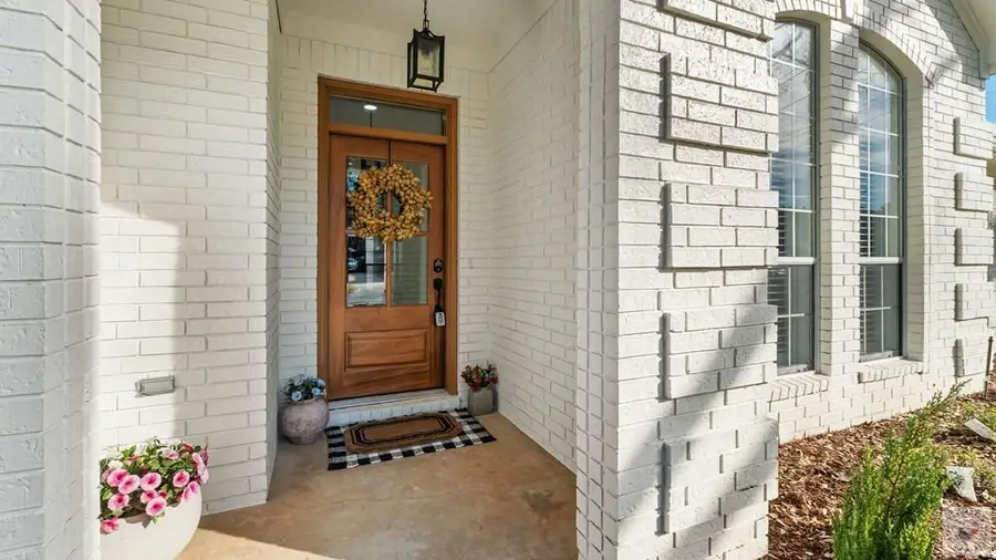 6102 Deerfield Dr, Texarkana, TX 75503 - Image #2