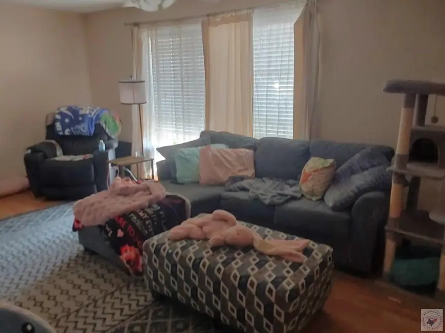 805 Houston St/fm 74, Queen City, TX 75572 - #2