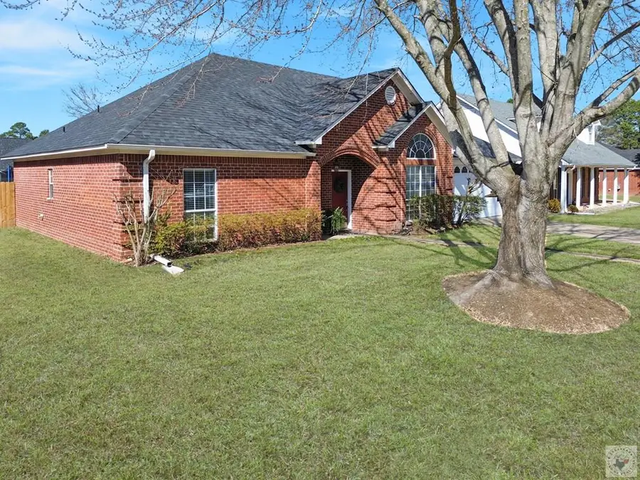 6007 Beacon Hill Dr, Texarkana, TX 75503 - #2