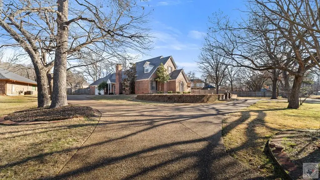 604 Clear Creek Dr, Texarkana, TX 75503 - #1