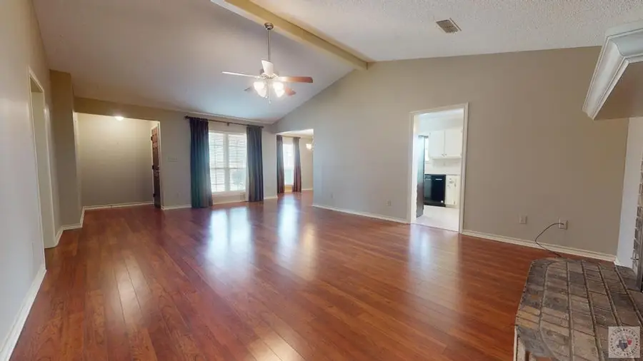 3205 Williamsburg Ln, Texarkana, TX 75503 - #3