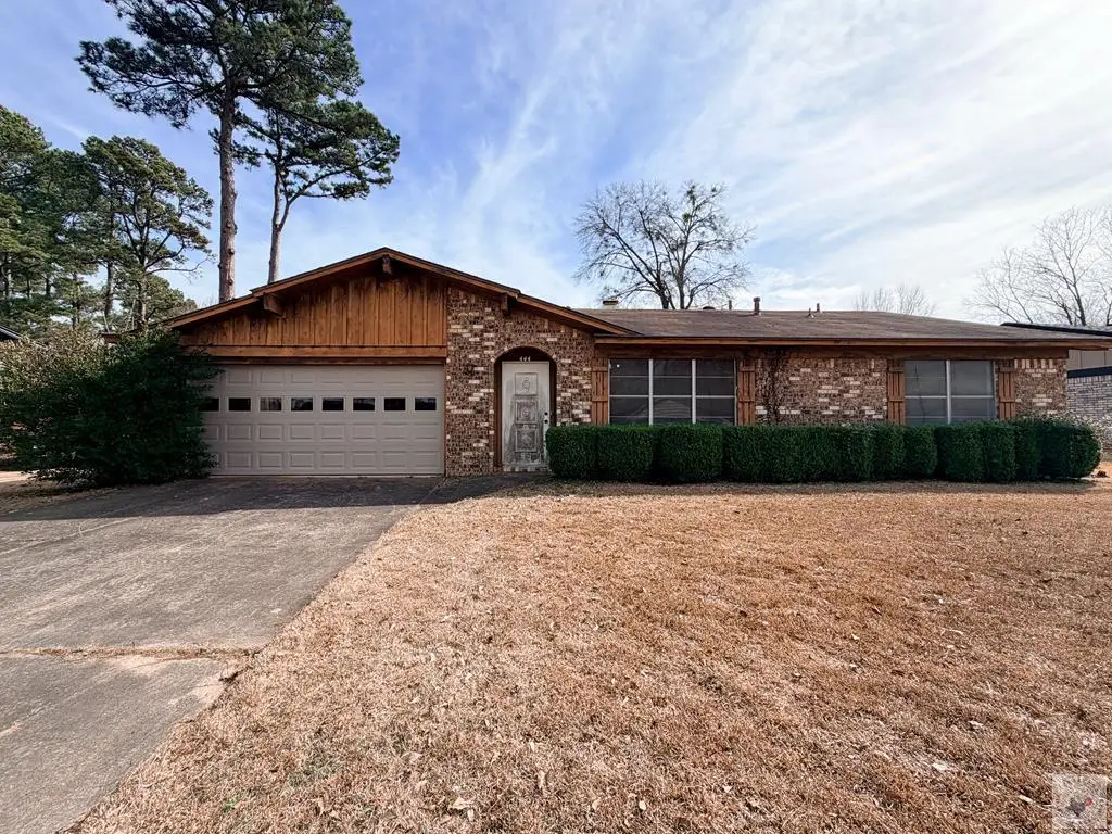 444 E Greenfield Dr, Wake Village, TX 75501 - #1