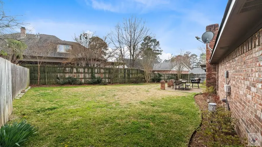 3402 Williamsburg Ln, Texarkana, TX 75503 - #3