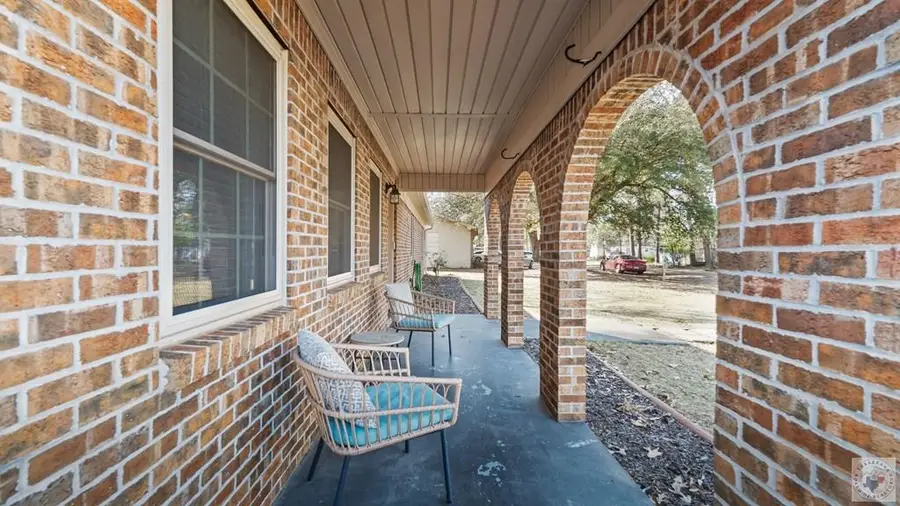 816 Wake Ave, Wake Village, TX 75501 - #3