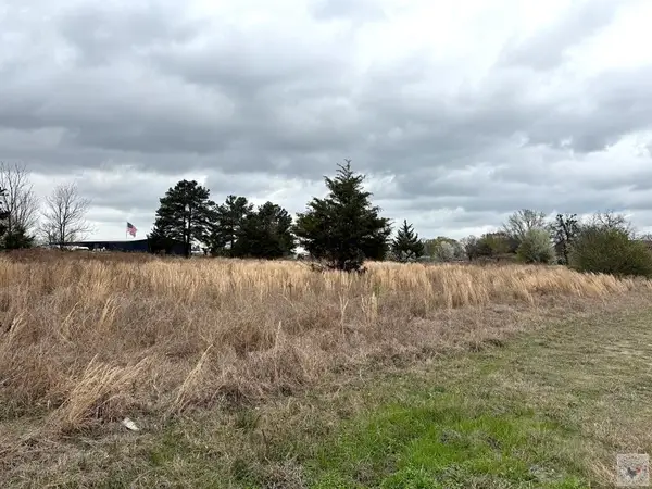 0 W Grizzly Dr, DeKalb, TX 75559