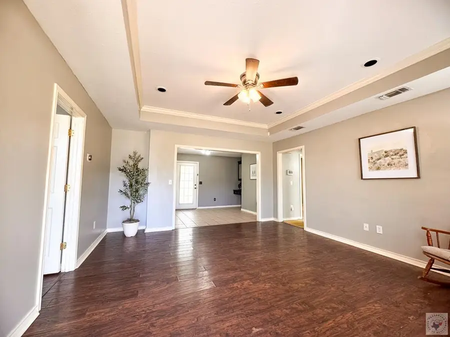 65 Green Oak Cir, Nash, TX 75569 - #2