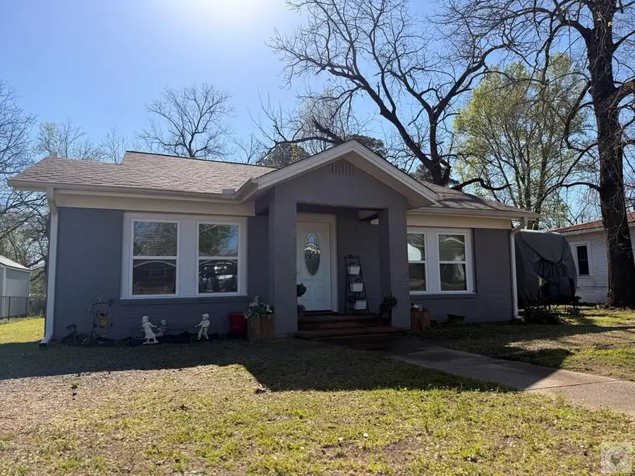 417 S Runnels, De Kalb, TX 75559 - #3