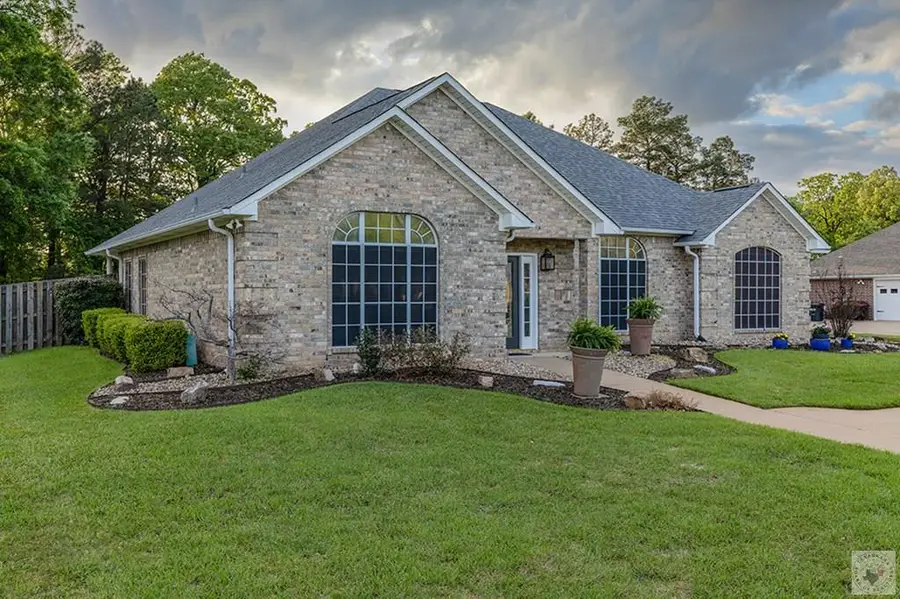 7101 Tall Oaks Dr., Texarkana, AR 71854 - #2