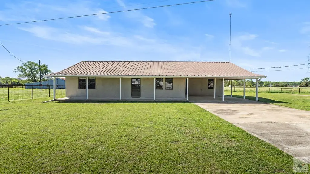 1608 Goodwin Rd., Hooks, TX 75561 - #1