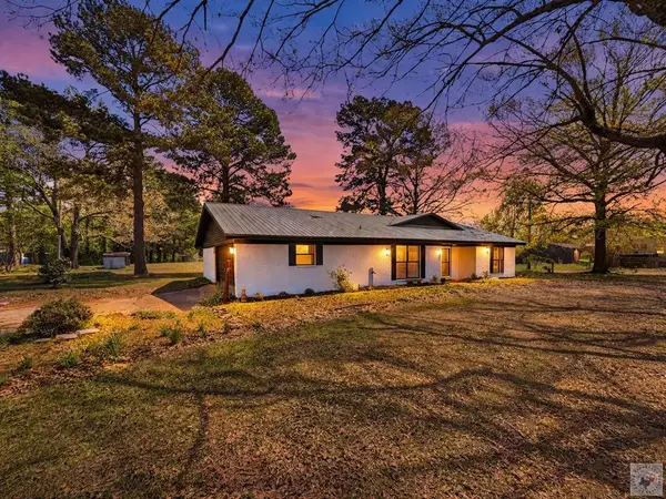 6069 Goodson Ln, Texarkana, AR 71854