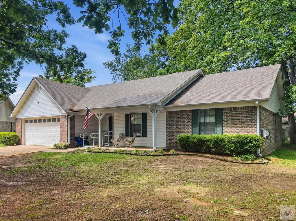 7 Westpoint St, Wake Village, TX 75501 - #1