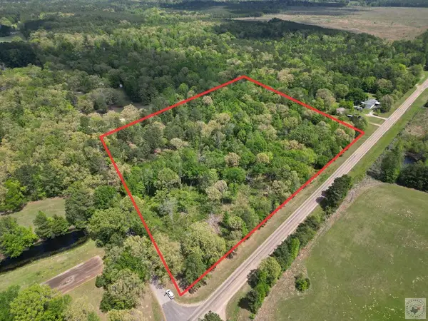 4323 Fm 2624, Maud, TX 75567