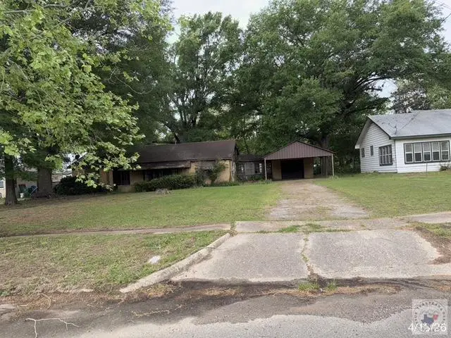411 Church St, De Kalb, TX 75559 - #1