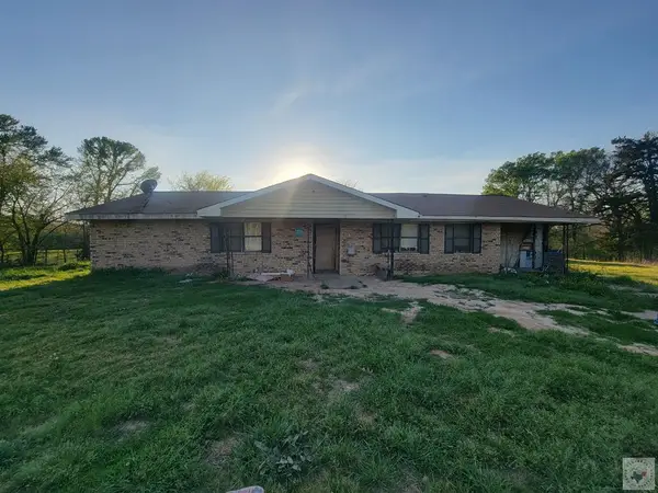 778 County Road 1345, Clarksville, TX 75426