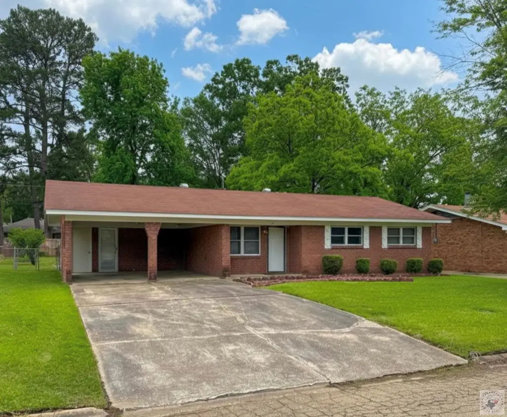 207 Greenfield Dr, Wake Village, TX 75501 - #1